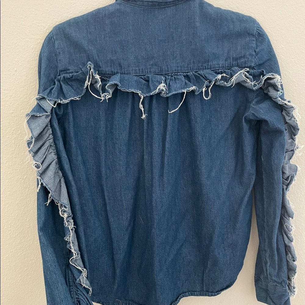 ZARA button down, ruffle back - Picture 2 of 2